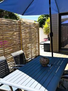 Maisons de vacances Maison des sables piscine chauffee 2 chambres 100m des plages : photos des chambres