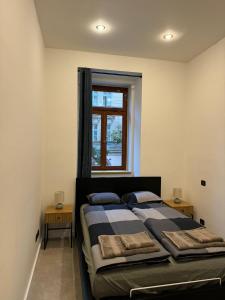 1 Bed Flat - Sleeps 2 - Pets - Smoking - Parking - 3hvězdičkové hotely ve městě Praha