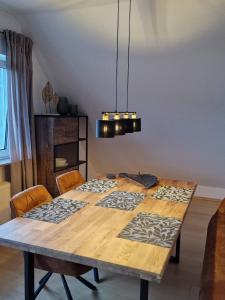 Moderne, ruhige Ferienwohnung Heselbach