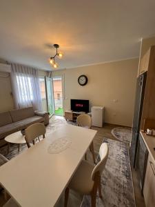 Seaside Shengjin Apartment