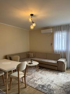 Seaside Shengjin Apartment