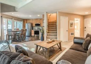 Sierra Park Villas #76, Updated 1 Bedroom + 2 Lofts, 2 Bath, Sleeps 6! - Benton Hot Springs