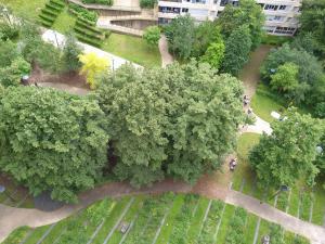 1 bedroom & salon, La Defense, Metro, parking