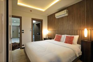 2 bdr Apartment Calypso Garden NaiHarn Beach by Capital Pro CGC-310