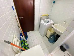 Apartamento em Prédio BEIRA MAR!