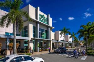 699 BEACH OASIS,WALK,BIKE TO BEACH, FENCED BACKYARD, Large Driveway