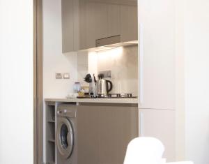 Modern Studio Near Downtown