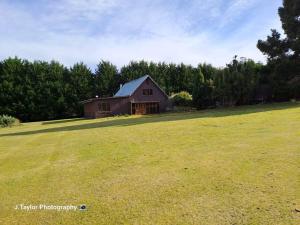 Mt Elephant Bush Retreat - Gray