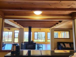 Mt Elephant Bush Retreat - Gray