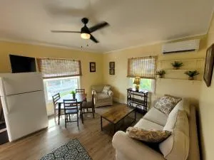 Mi Pana Apartments - Proyecto Barracon