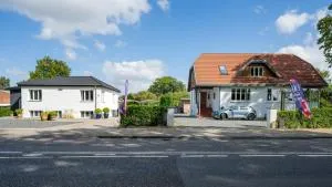 Sdr. Omme Bed & Breakfast - Knaplund