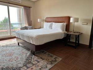 Mariano By Goldfinch