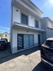 Sublime maison de 2 étages avec cour - 奥尔日河畔埃皮奈