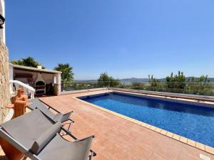 Algarve Premium Villa With Pool by Homing
