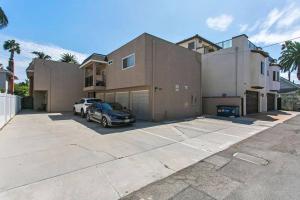 Close 2 the beach, away from crowds