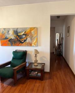 Frente al Parque San Martin