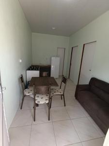 CASAS com PISCINA SENSACIONAIS NO CENTRO - Residencial Tchê