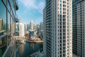 2BR Steps from JBR Beach