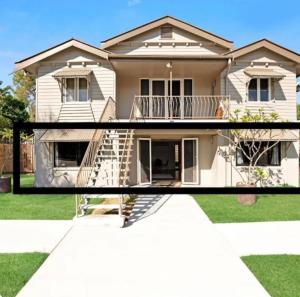 Eleven on Henry Holiday Guest Suite