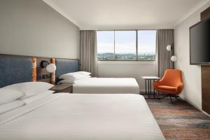 Executive Family Room - Two Double Beds - Lounge Access room in Glasgow Marriott Hotel
