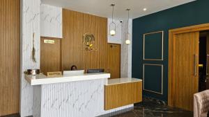 Prosland Hotel