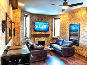 The Picasso on Lincoln Park