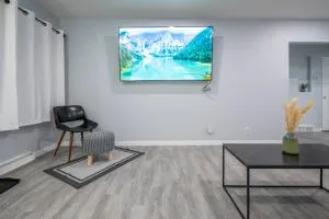 CenterStreet-Cozy 3bed Pet Friendly Suite 08Entire - YYC