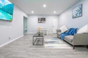 CenterStreet-Cozy 3bed Pet Friendly Suite 08Entire