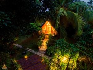 The Triangle Tangalle