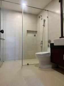 Phòng Deluxe giường đôi Có ban công (Deluxe Double Balcony Room)