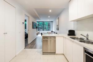 Waterfront Melbourne Apartments