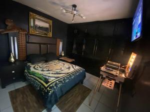 Céntrica, plazas y parques cerca