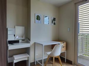 Modern & New, Work Desk, Fast Internet, Balcony