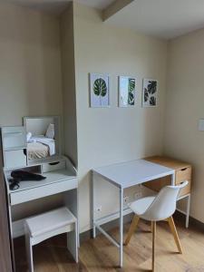 Modern & New, Work Desk, Fast Internet, Balcony