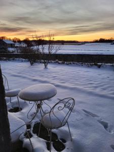 groot authentiek en charmante woning, 250 vierkante meter, panoramisch vergezicht, zonsondergang, dicht bij Dinant, Maredsous en Namen