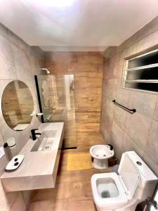 Departamento boutique centrico, nuevo y moderno con 3 habitaciones y 2 baños en calle caseros - Bonavista Rentals