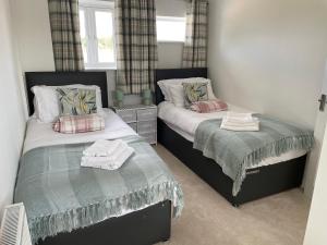 Wisteria Barn hot tub holidays in the Cotswolds