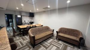 大正駅徒歩1分155平 1 stop to Namba and Shinsaibashi! Direct access to USJ and Osaka Castle