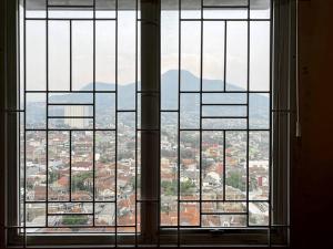 Apt Pinewood 2BR with Pool n Wi-Fi by 2ndHome