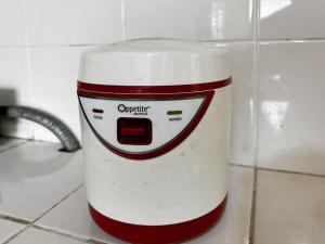 Apt Pinewood 2BR with Pool n Wi-Fi by 2ndHome