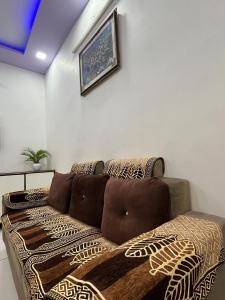 Krishna Niwas HL-177