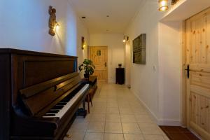 Gästezimmer IV Einzelzimmer in Unterkunft mit Gemeinschaftsbad und Gemeinschaftsküche Chemnitz