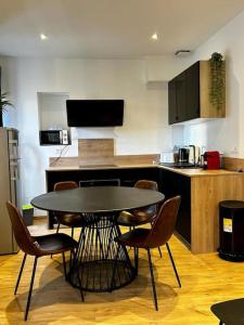 Appartements Ravissant T3, calme et central : photos des chambres