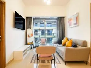 Spacious 2BR with Big Balcony In Meydan - Nadd Shubayḩ