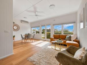 Fairways 18 - cottage in the centre of town