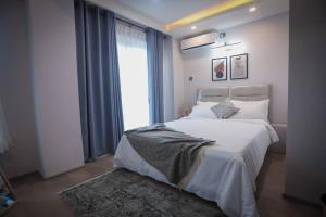 Penthouse Griha, Lazimpat