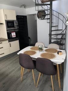 Appartements Maison de ville COSY : photos des chambres