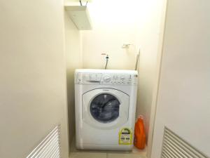 1BR BGC, One Uptown Residence B001