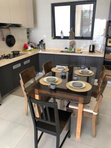 Minsu 3 Bedroom and 3 Bathroom, City Center, Beach, shopping, relax in Danga Bay, Johor Bahru