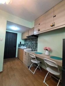 Comfy Relax Condo at the Rise Makati